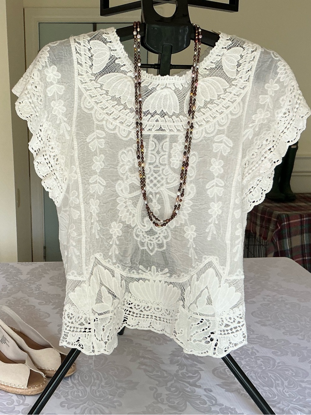 Democracy White Lace Crochet Flutter Sleeve Blouse